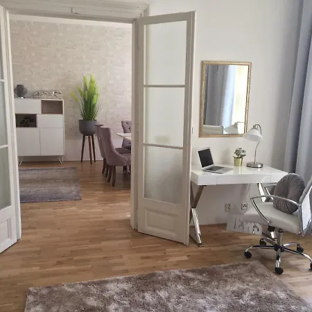 New Design & Style Apartment Old Town Xxl Prague Exterior photo