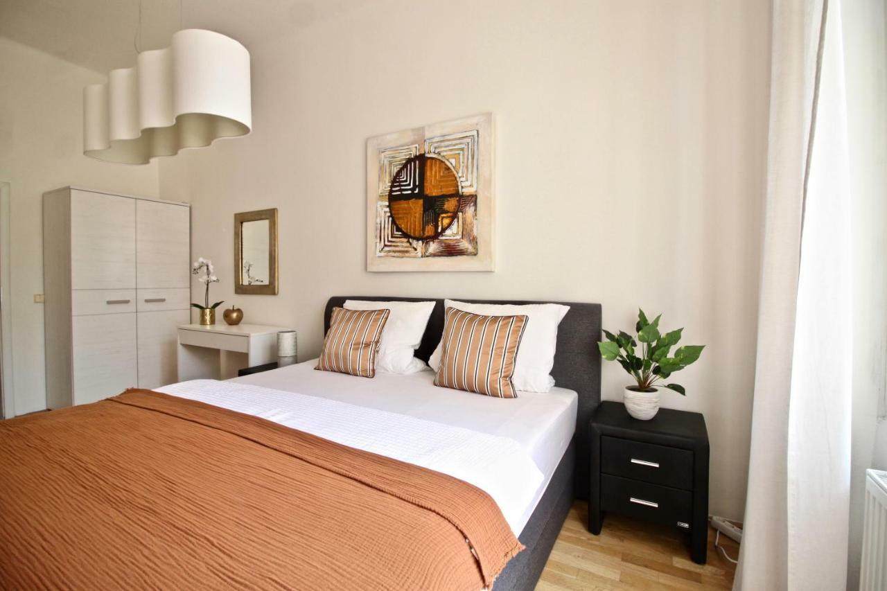 New Design & Style Old Town Xxl Praag